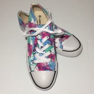 Airwalk floral canvas sneakers